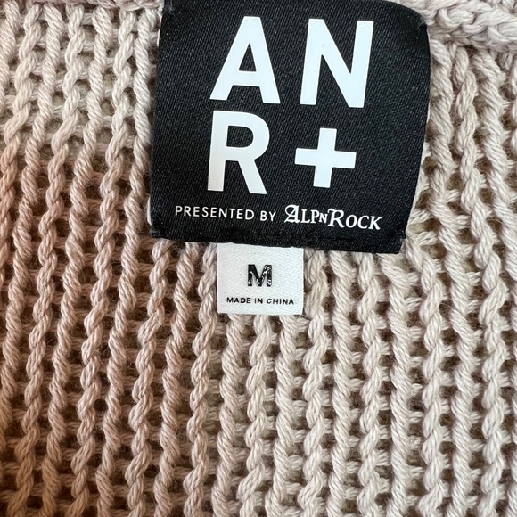 Alp N Rock Tatum Open Knit Sweater Womens Medium Black Beige Stripe Apres Ski - Picture 7 of 9